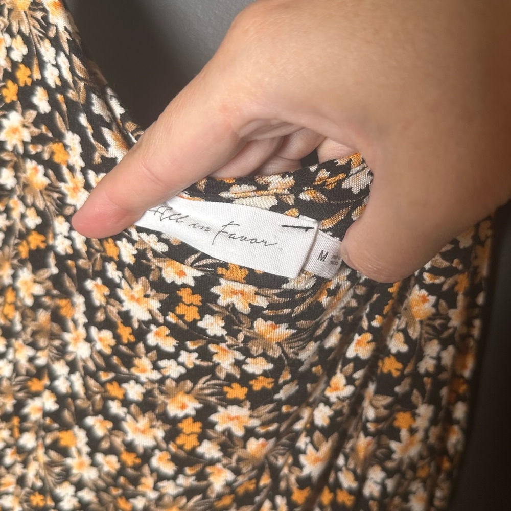 All In Favor | Floral Maxi Dress | Adjustable Straps | Ruched Waist | Medium - Picture 8 of 8